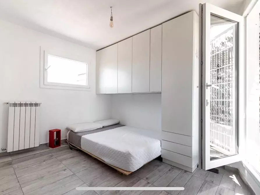 Immagine 2 di Casa indipendente in affitto  in Via Giuseppe dalla Vedova a Roma