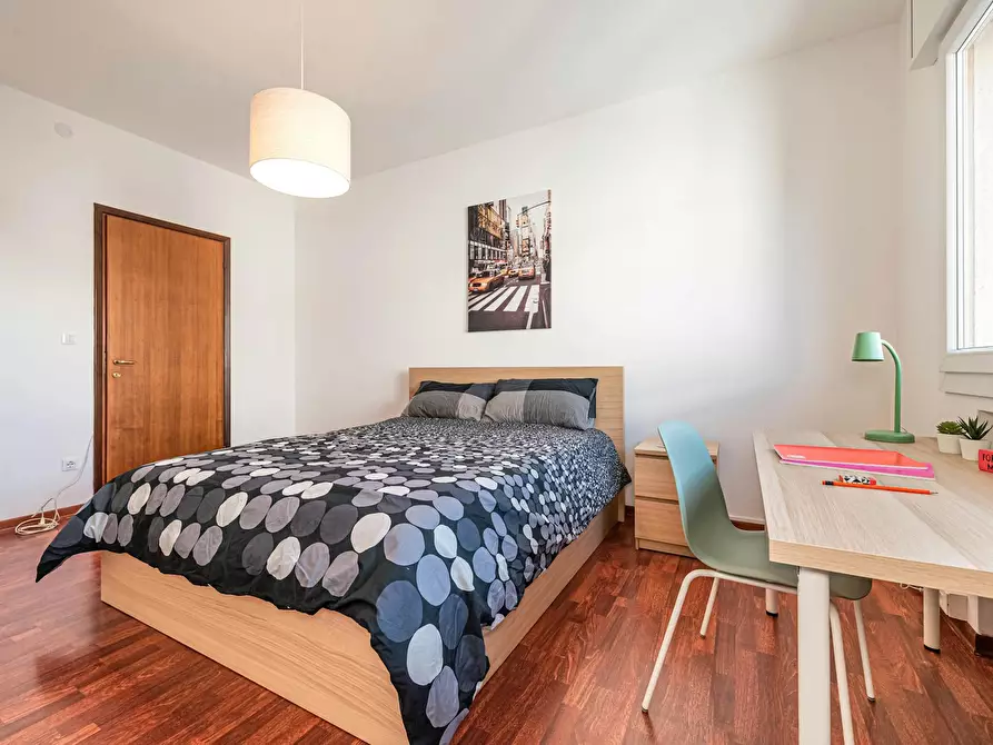 Immagine 2 di Camera in affitto  in Via Francesco Zanotto a Venezia