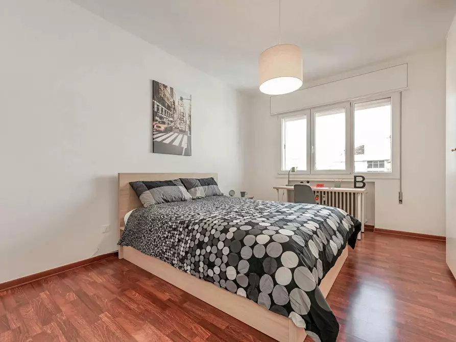 Immagine 1 di Camera in affitto  in Via Francesco Zanotto a Venezia