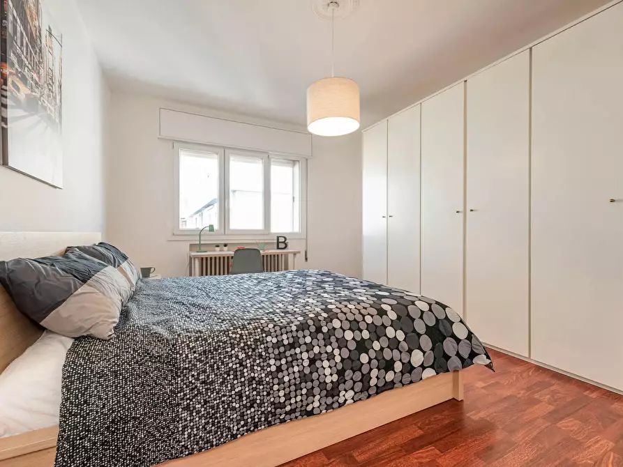 Immagine 3 di Camera in affitto  in Via Francesco Zanotto a Venezia