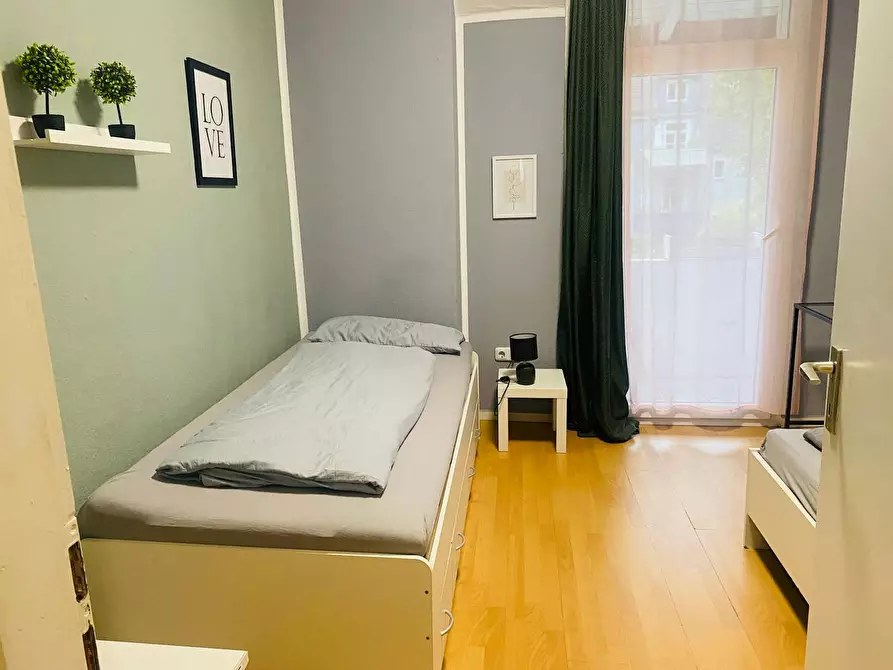 Immagine 4 di Appartamento in affitto  in Franziskastraße a Essen