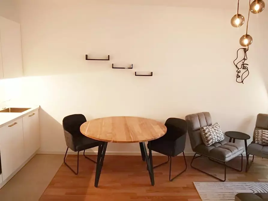 Immagine 8 di Appartamento in affitto  in Grusonstraße a Frankfurt am Main