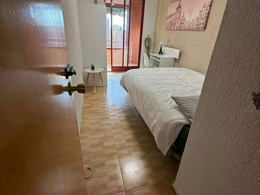 Immagine 5 di Camera in affitto  in Calle Santanderina a Madrid
