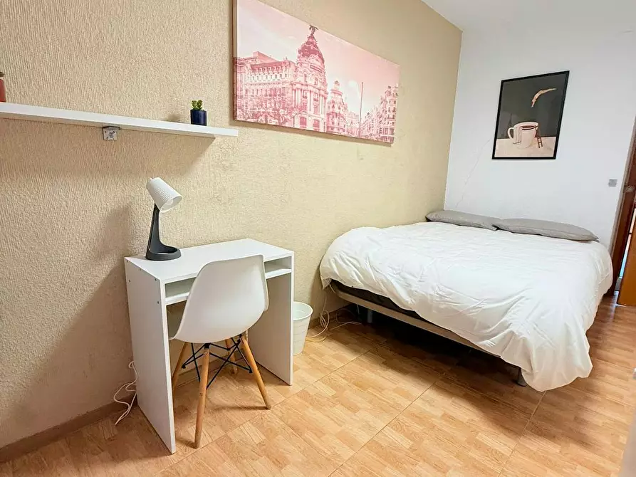 Immagine 3 di Camera in affitto  in Calle Santanderina a Madrid