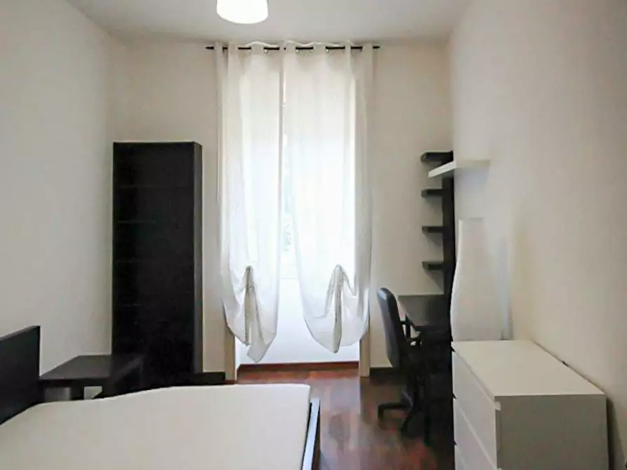 Immagine 3 di Camera in affitto  in Via Raffaello Bertieri a Milano