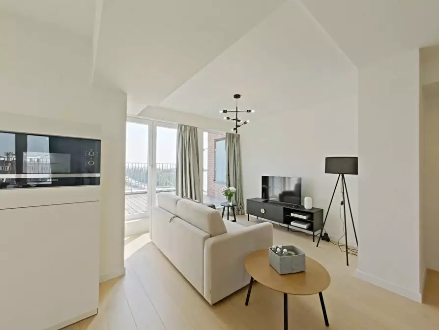 Immagine 1 di Appartamento in affitto  in Boulevard Auguste Reyers a Schaerbeek