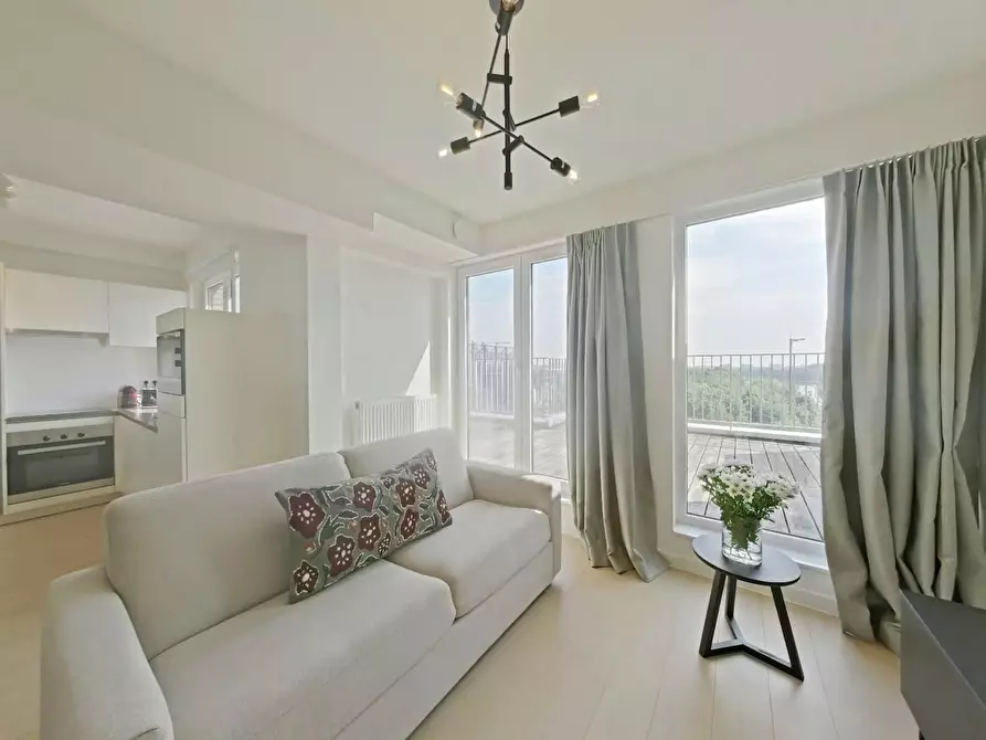 Immagine 2 di Appartamento in affitto  in Boulevard Auguste Reyers a Schaerbeek