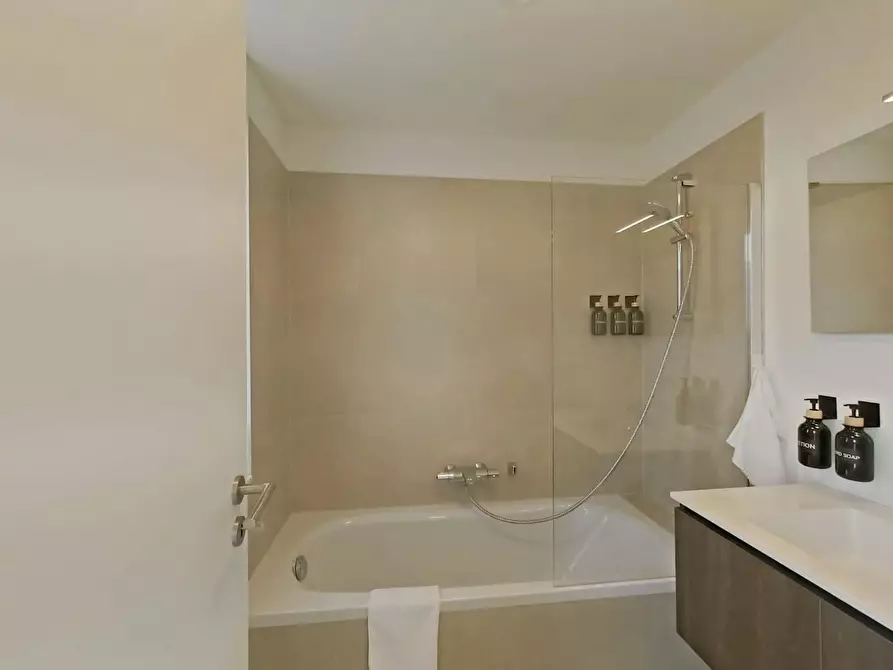 Immagine 5 di Appartamento in affitto  in Boulevard Auguste Reyers a Schaerbeek