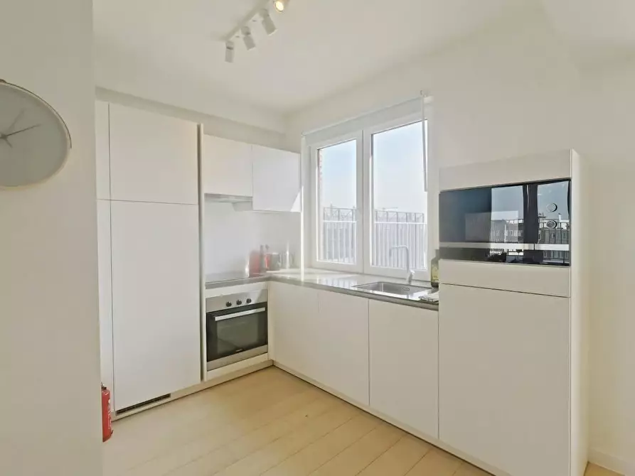 Immagine 7 di Appartamento in affitto  in Boulevard Auguste Reyers a Schaerbeek