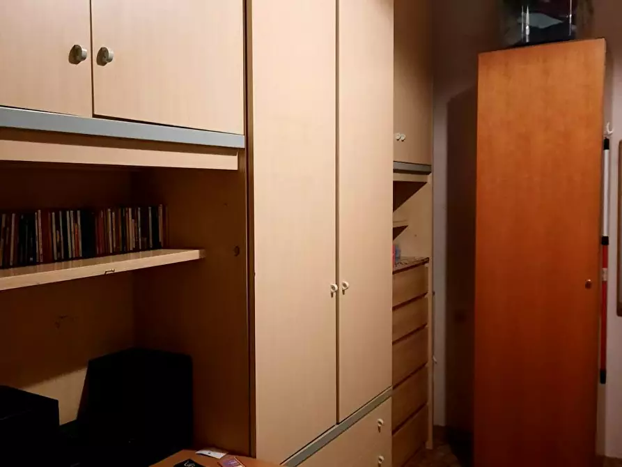 Immagine 6 di Camera in affitto  in Piazza Salvatore Lo Bianco a Napoli