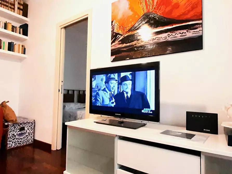 Immagine 7 di Appartamento in affitto  in Via Toledo a Napoli