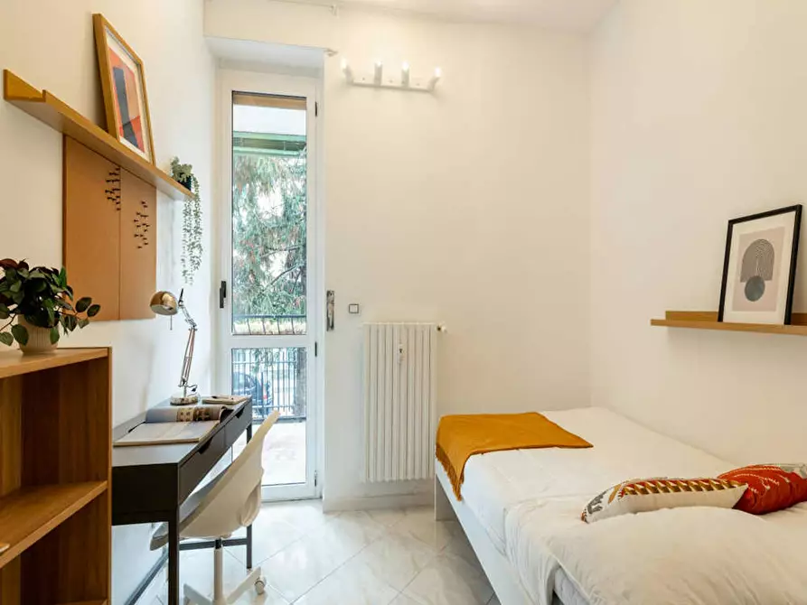 Immagine 1 di Camera in affitto  in Via Giuditta e Giulia Grisi a Milano
