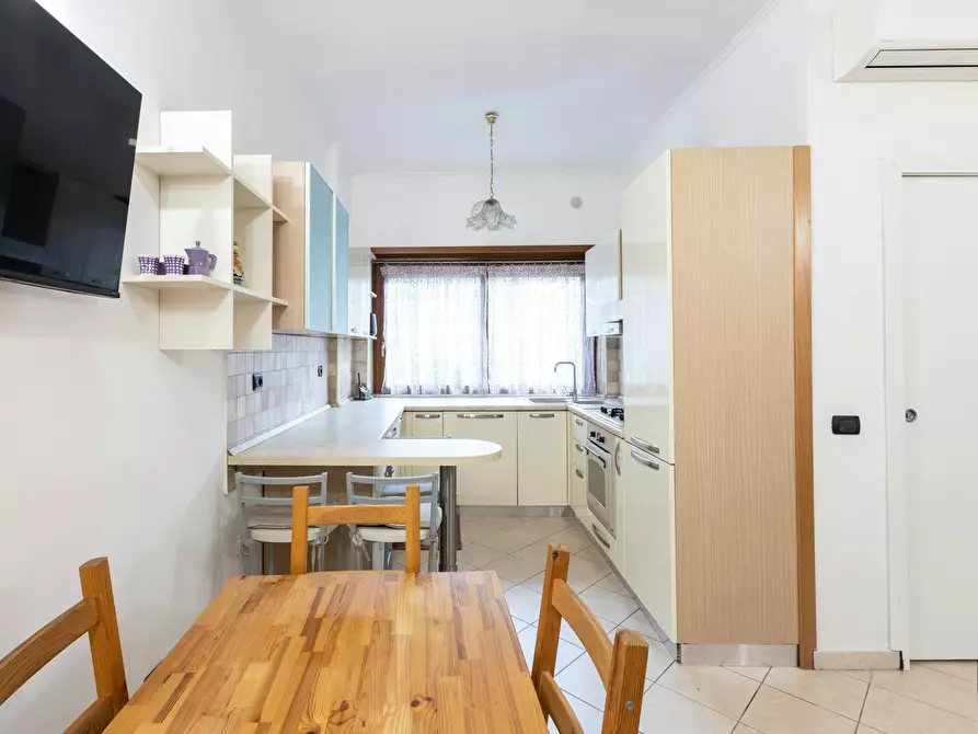 Immagine 5 di Appartamento in affitto  in Via Giulio Sacchetti a Roma