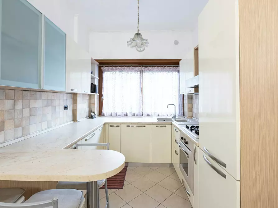 Immagine 6 di Appartamento in affitto  in Via Giulio Sacchetti a Roma