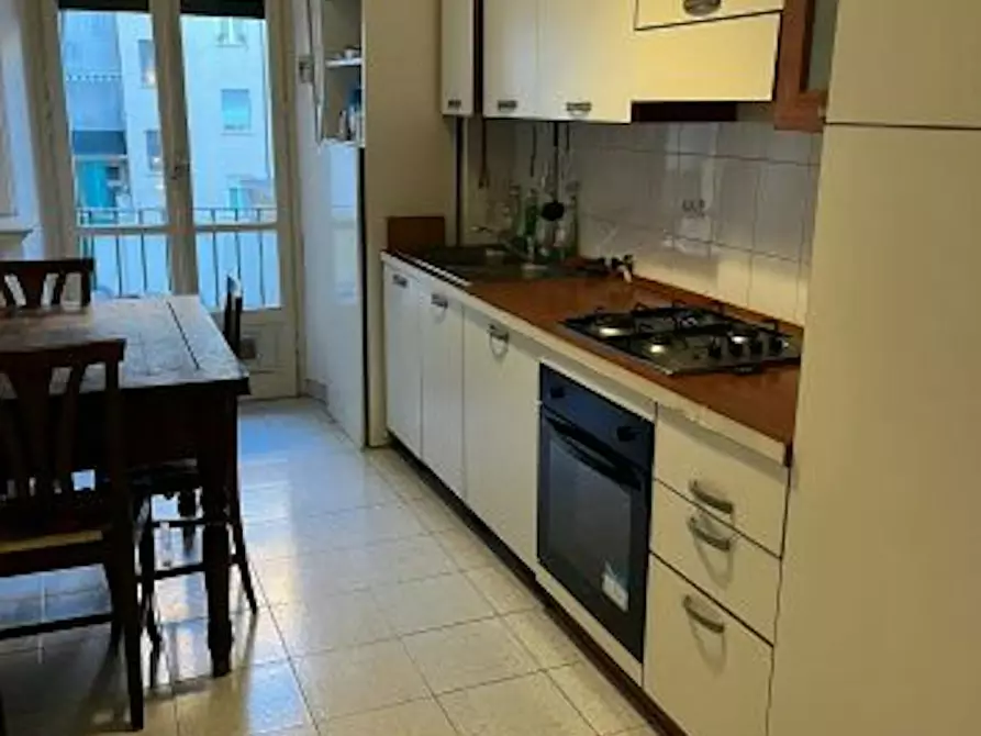 Immagine 2 di Camera in affitto  in Via Tunisi a Torino