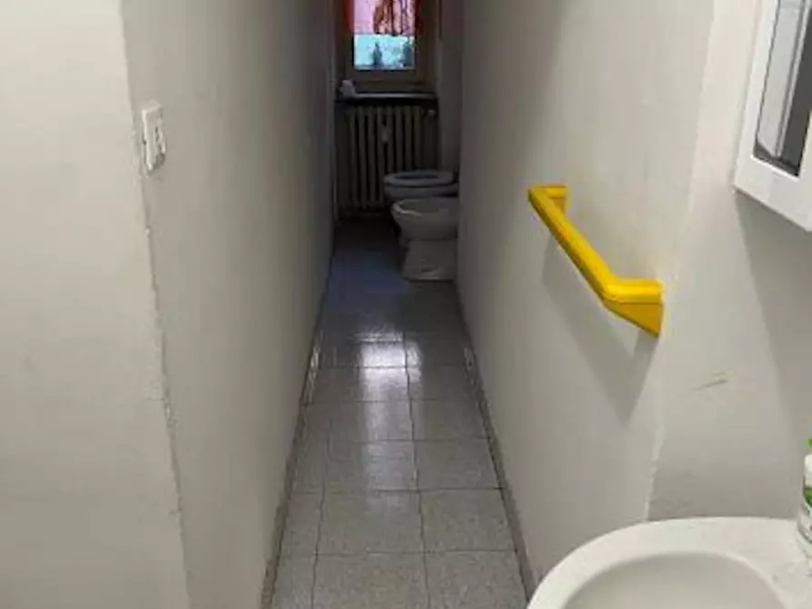 Immagine 3 di Camera in affitto  in Via Tunisi a Torino