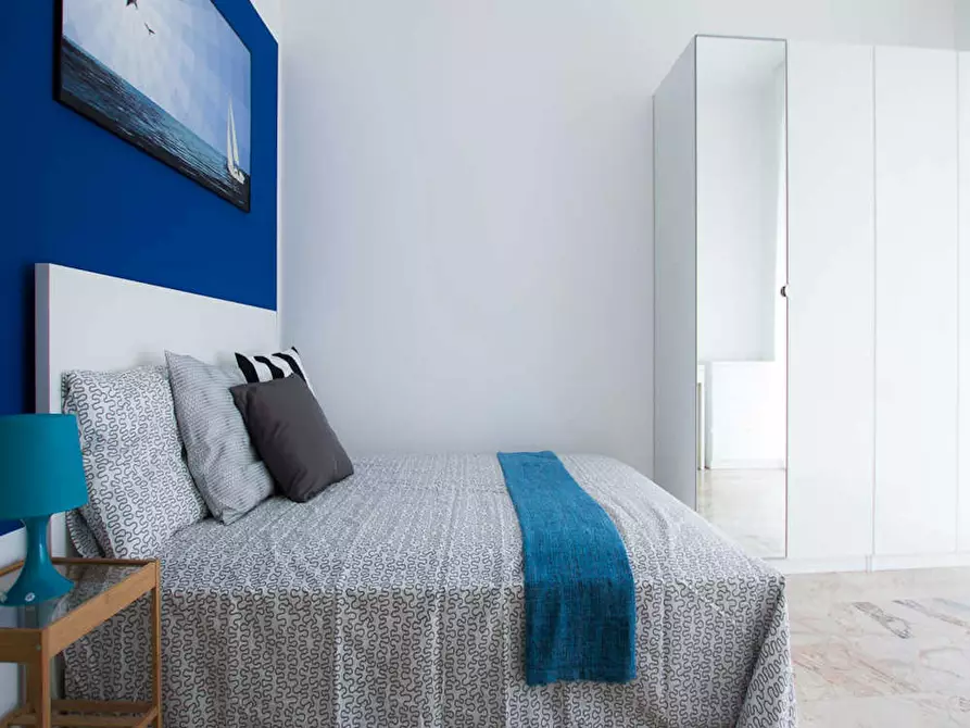 Immagine 3 di Camera in affitto  in Via Alfonso Capecelatro a Milano