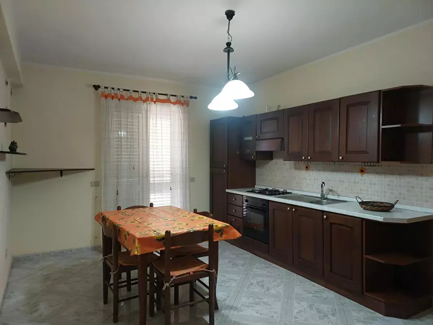 Immagine 3 di Appartamento in affitto  in Via Badalà a Fiumefreddo Di Sicilia