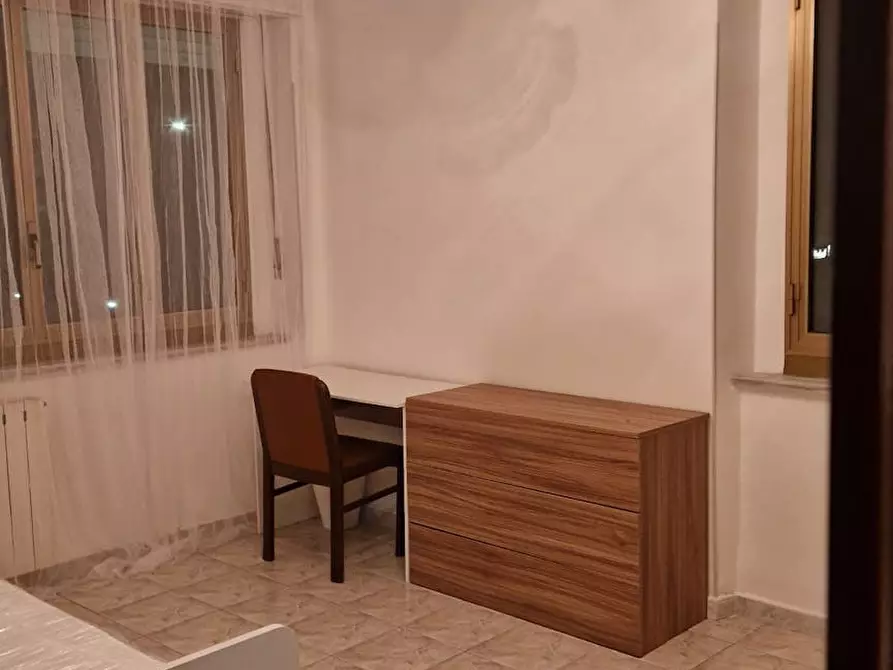 Immagine 2 di Camera in affitto  in Via Melchiorre Voli a Torino