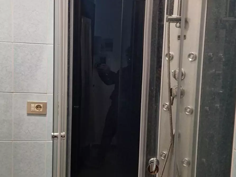 Immagine 10 di Camera in affitto  in Via Melchiorre Voli a Torino