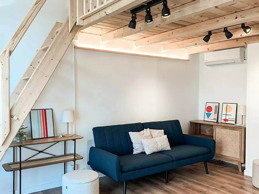 Immagine 1 di Appartamento in affitto  in Carrer del Maresme a Barcelona