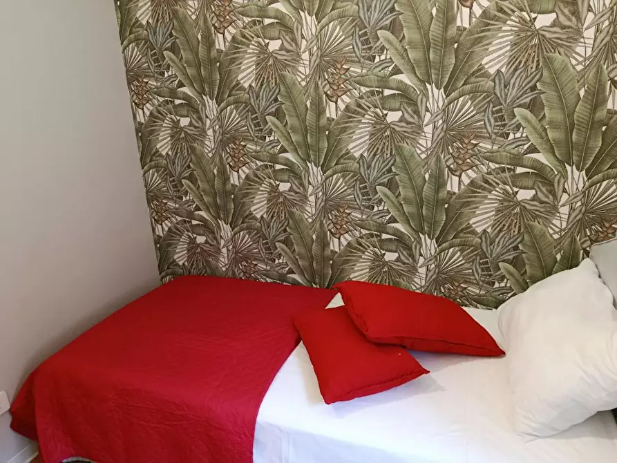 Immagine 8 di Camera in affitto  in Via di San Niccolò a Firenze