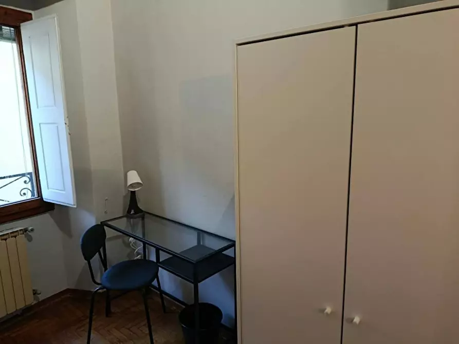 Immagine 10 di Camera in affitto  in Via di San Niccolò a Firenze