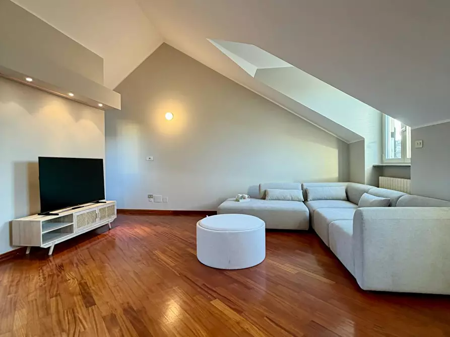 Immagine 1 di Appartamento in affitto  in Via Massena a Torino