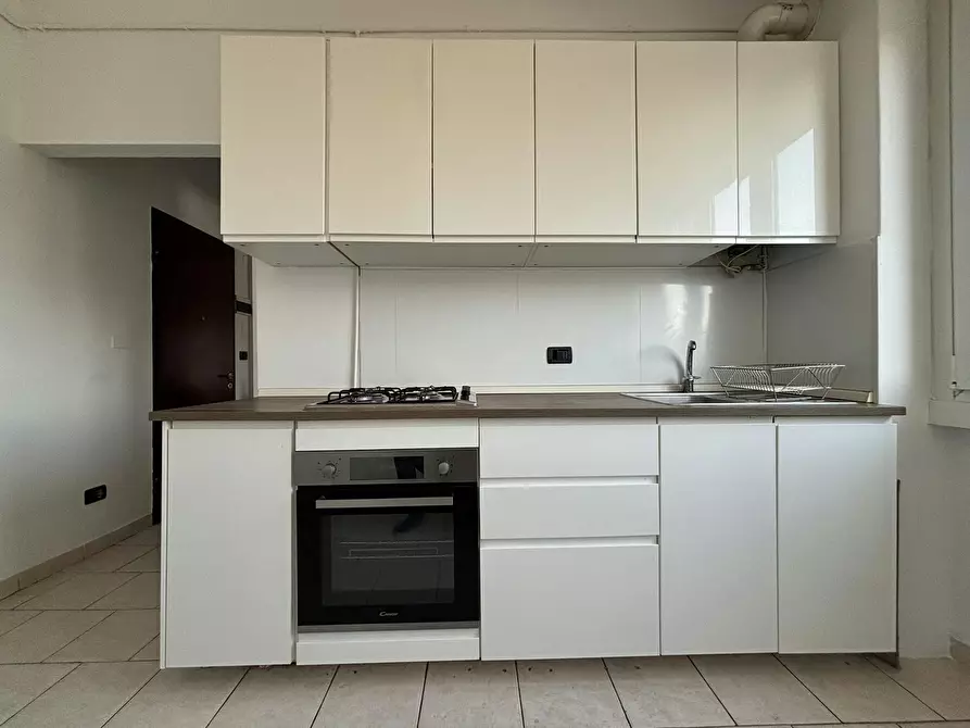 Immagine 6 di Appartamento in affitto  in Via Salvatore Pianell a Milano