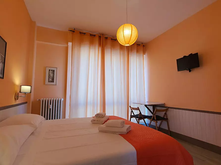 Immagine 2 di Camera in affitto  in Viale Fratelli Rosselli a Firenze