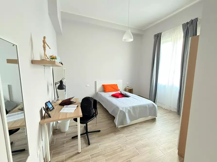 Immagine 2 di Camera in affitto  in Via Tirino a Pescara