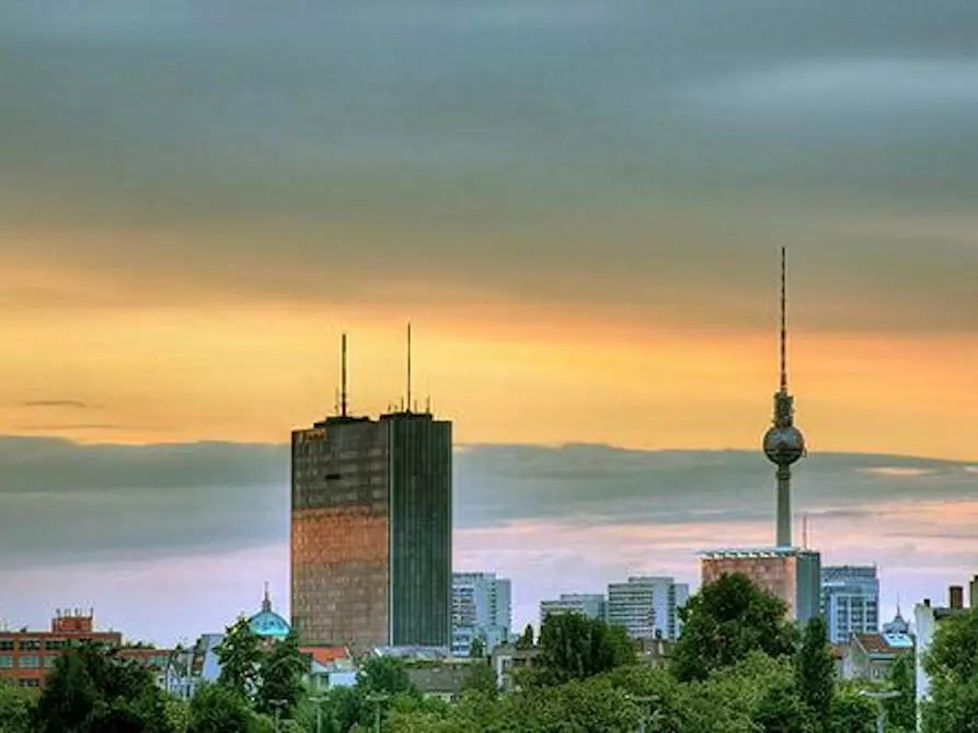 Immagine 2 di Appartamento in affitto  in Leipziger Straße a Berlin