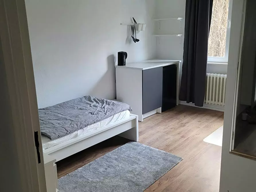 Immagine 1 di Camera in affitto  in Ettaler Straße a Berlin