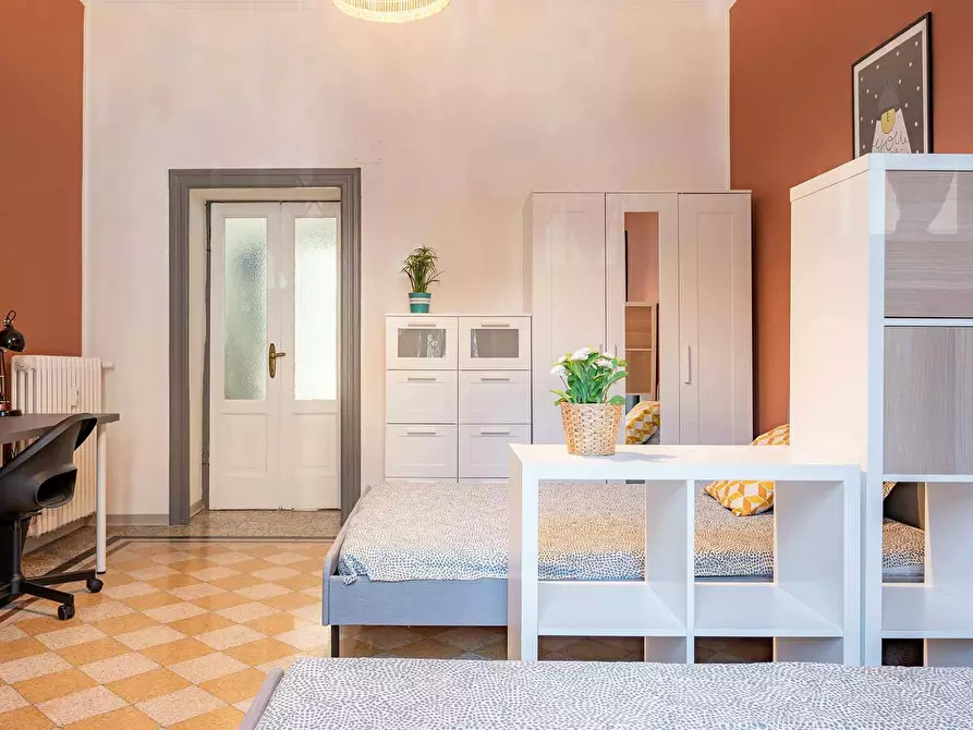 Immagine 5 di Camera condivisa in affitto  in Via Plinio a Milano