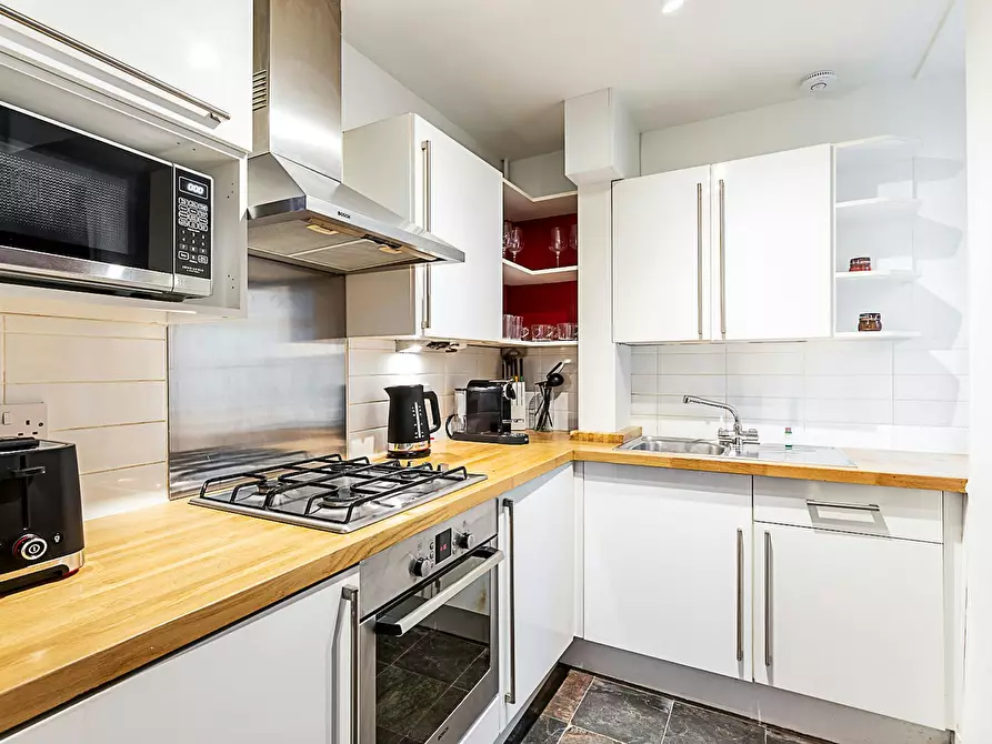 Immagine 3 di Appartamento in affitto  in Sumner Street a Camberwell