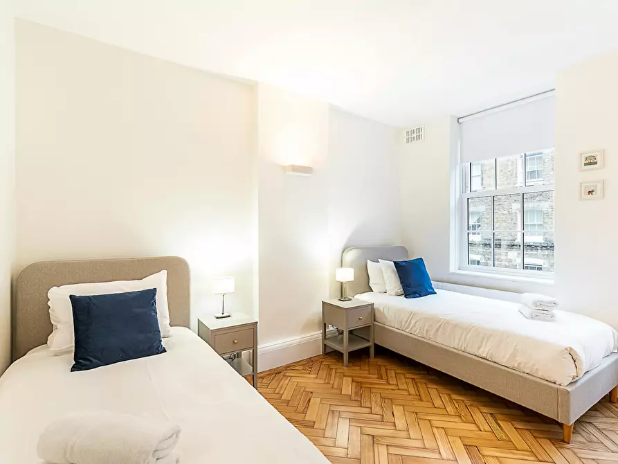 Immagine 5 di Appartamento in affitto  in Sumner Street a Camberwell