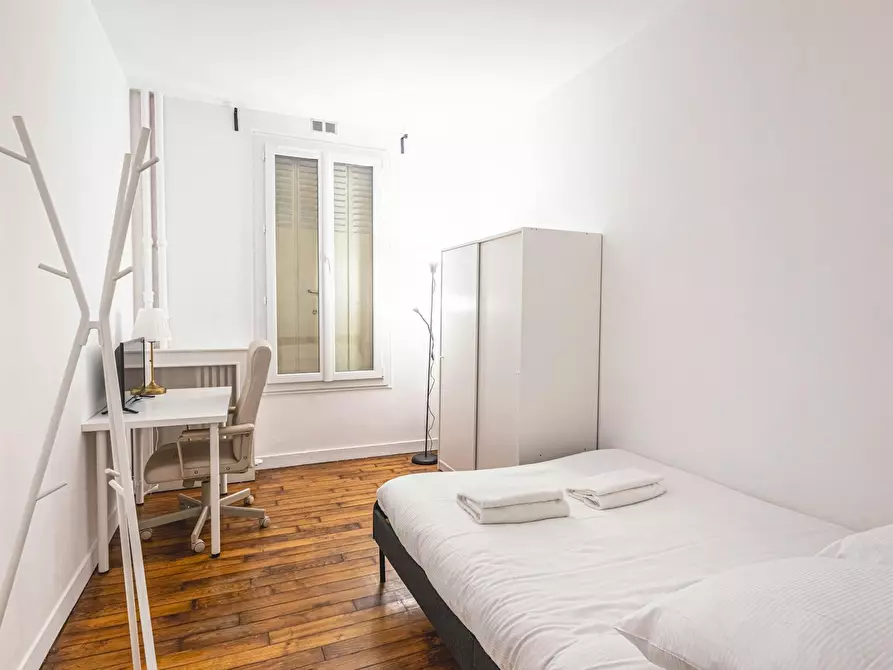 Immagine 8 di Appartamento in affitto  in Rue Firmin Gillot a Paris