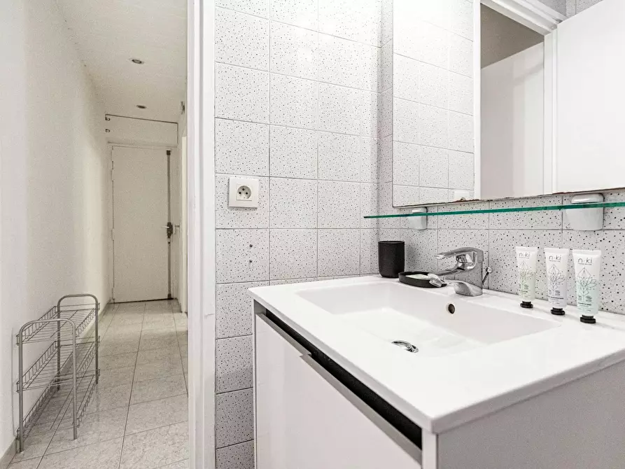 Immagine 10 di Appartamento in affitto  in Rue Firmin Gillot a Paris