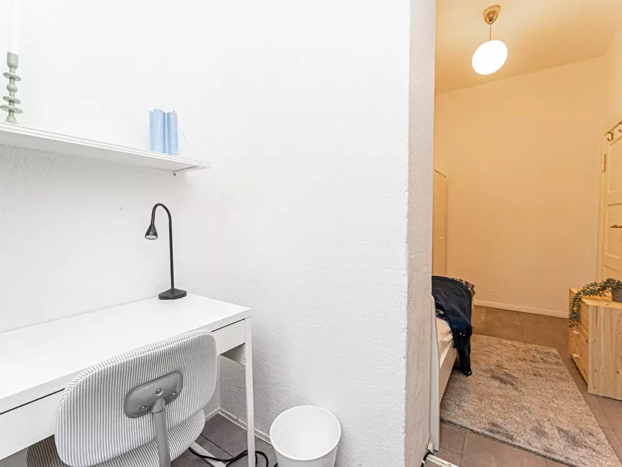 Immagine 4 di Camera in affitto  in Attilastraße a Berlin