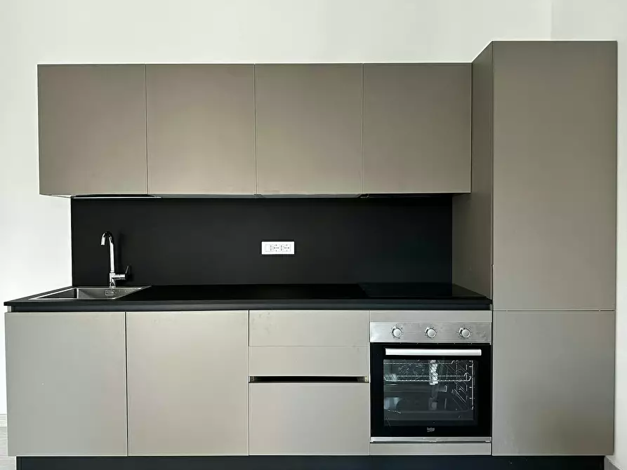 Immagine 4 di Camera condivisa in affitto  in Via Cardano a Pavia