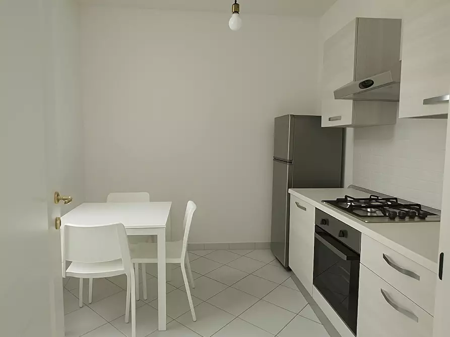 Immagine 4 di Camera in affitto  in Via Cardano a Pavia