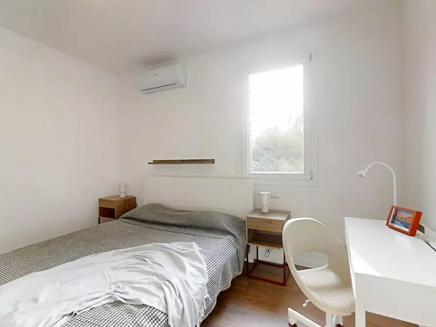 Immagine 2 di Camera in affitto  in Via Giambellino a Padova