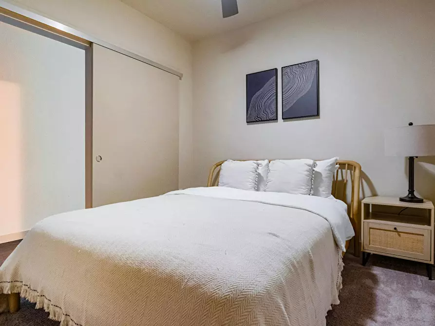 Immagine 9 di Appartamento in affitto  in 10th Avenue a Messina