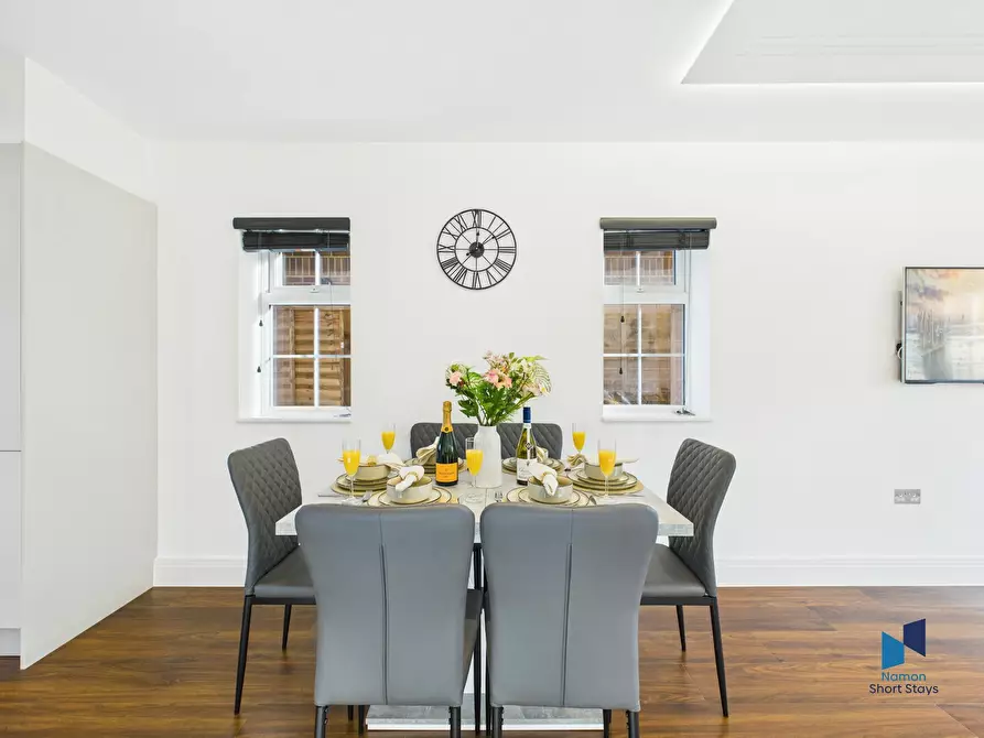 Immagine 9 di Casa indipendente in affitto  in Purley Downs Road a Croydon