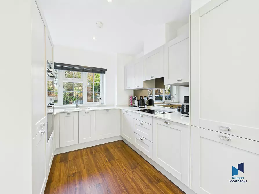 Immagine 7 di Casa indipendente in affitto  in Purley Downs Road a Croydon
