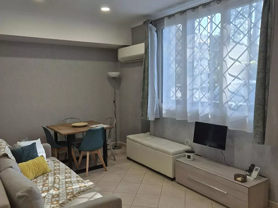 Immagine 2 di Appartamento in affitto  in Via della Pisana a Roma