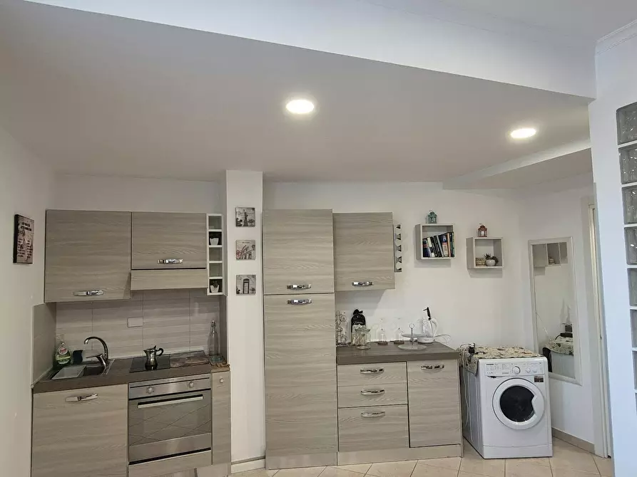 Immagine 5 di Appartamento in affitto  in Via della Pisana a Roma