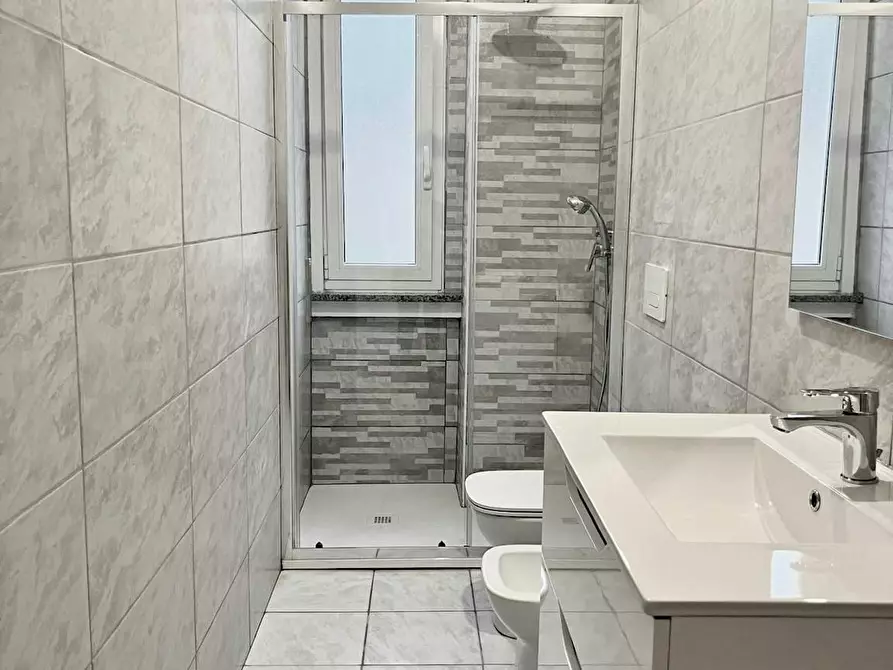 Immagine 10 di Camera in affitto  in Via Privata Ebro a Milano