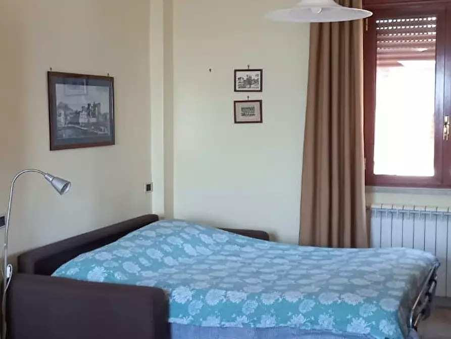 Immagine 7 di Camera in affitto  in Piazza Salvatore Lo Bianco a Napoli