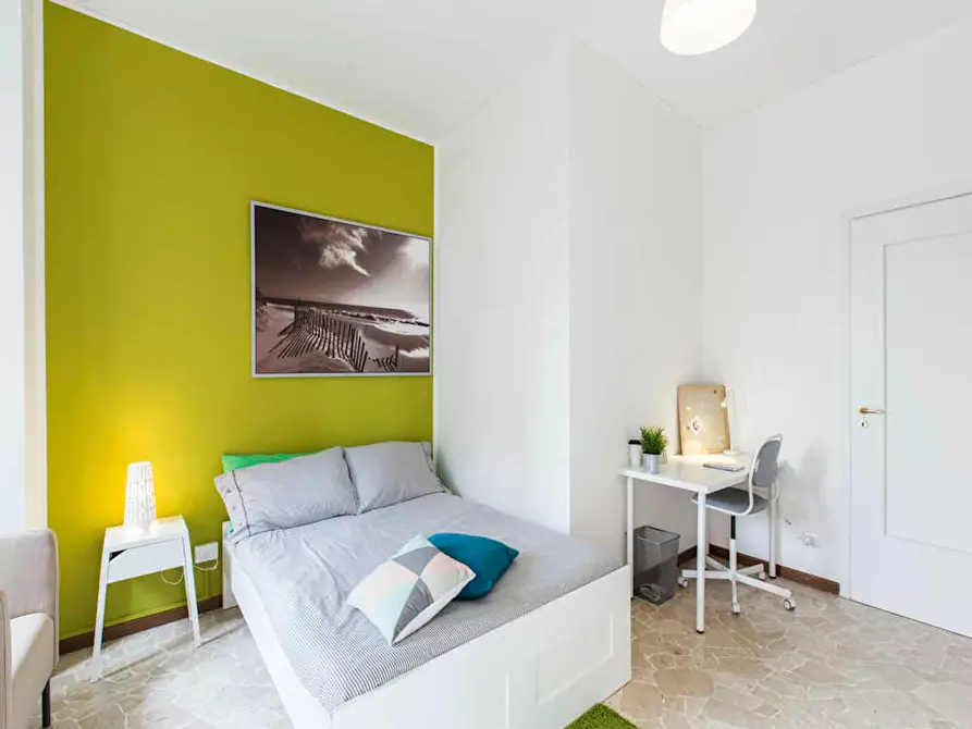 Immagine 1 di Camera in affitto  in Via dei Mandorli a Buccinasco